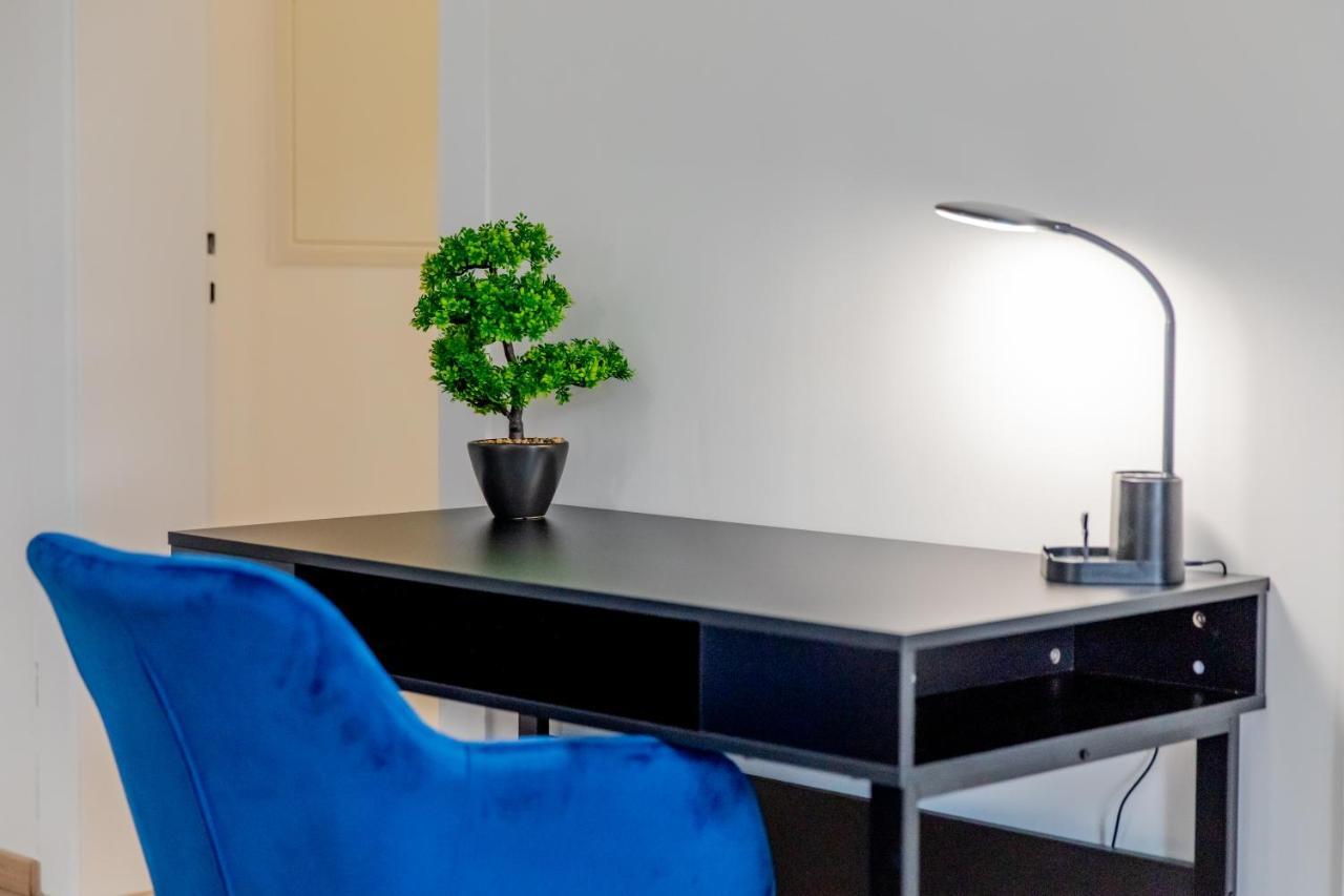 Grosse 3-Zimmer Wohnung - Zentral-Coburg - Kostenloser Parkplatz Экстерьер фото