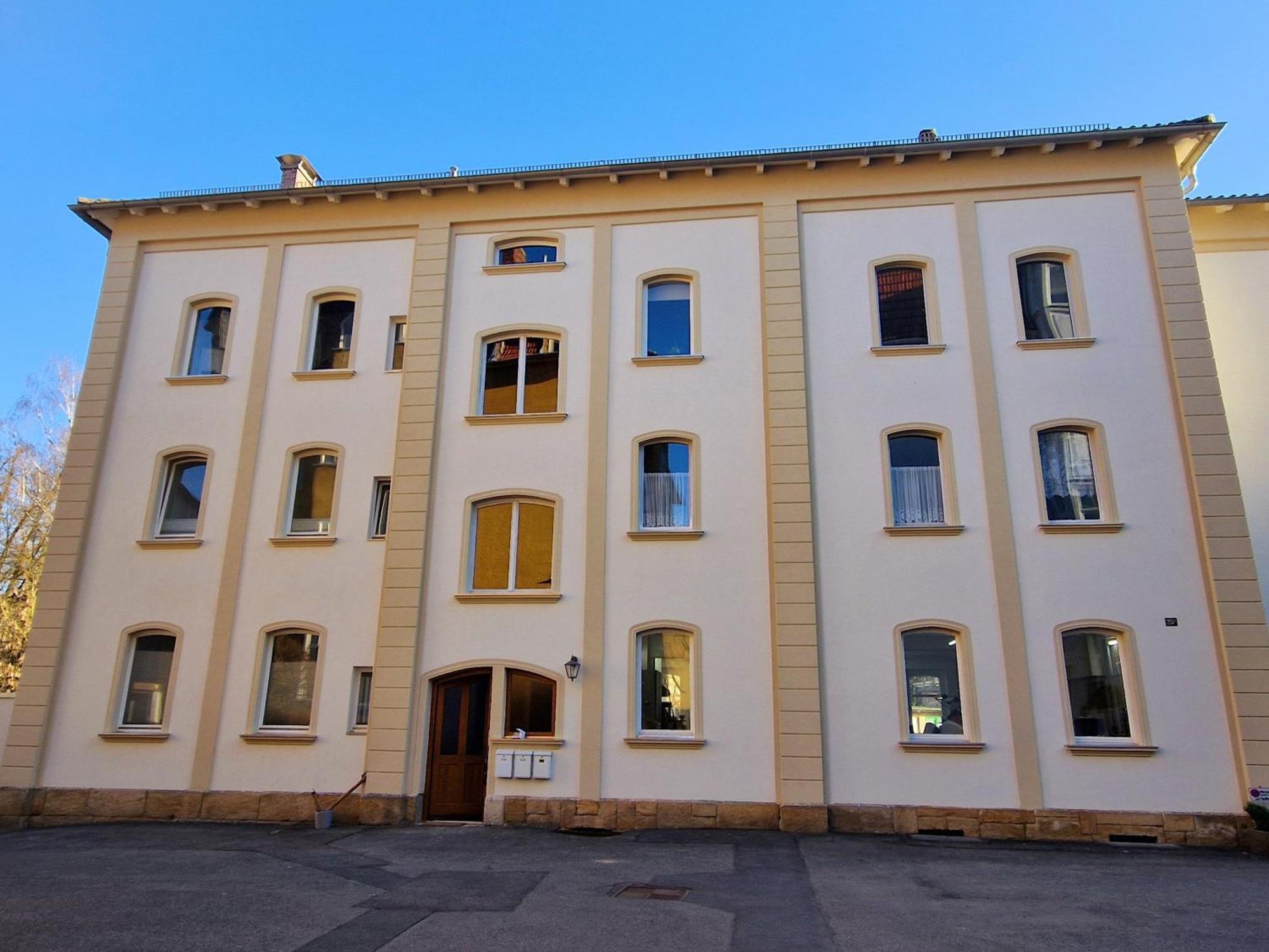 Grosse 3-Zimmer Wohnung - Zentral-Coburg - Kostenloser Parkplatz Экстерьер фото